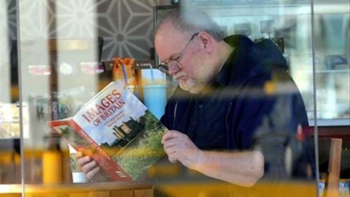 Thomas Markle, en una cafería de México, el pasado abril.-TWITTER