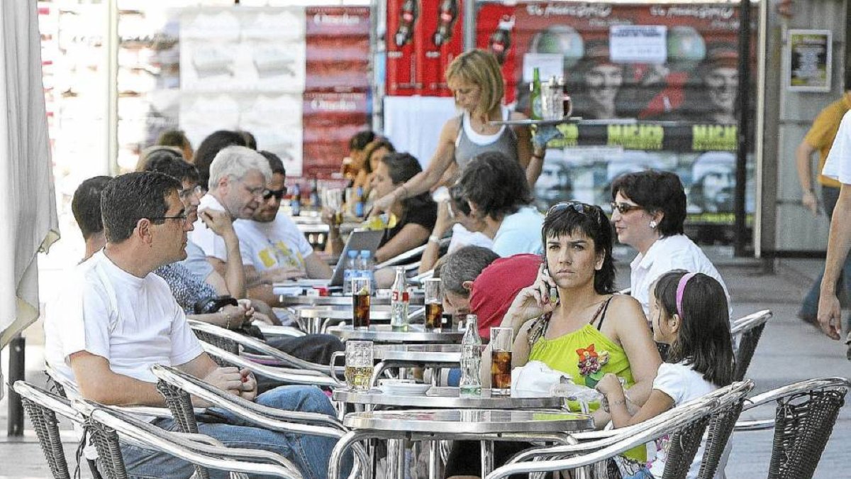 Terraza de la zona de la Universidad de Derecho-El Mundo