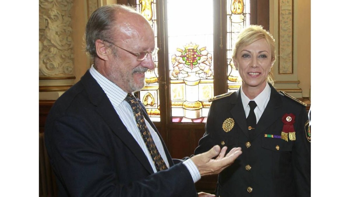 Francisco Javier León de la Riva y Julia González Calleja-J.M.Lostau