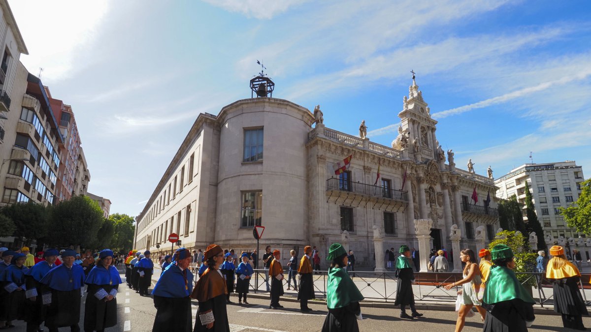 Acto de apertura del curso 2023-2024 de la Universidad de Valladolid - E.M.