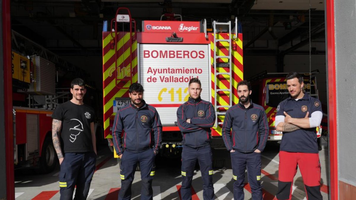 JUAN MIGUEL LOSTAU. 14/02/2023. VALLADOLID. COMUNIDAD DE CASTILLA Y LEÓN. BOMBEROS DEL PARQUE DE VALLADOLID VUELVEN DE REALIZAR TAREAS DE RESCATE POR EL TERREMOTO EN TURQUÍA.