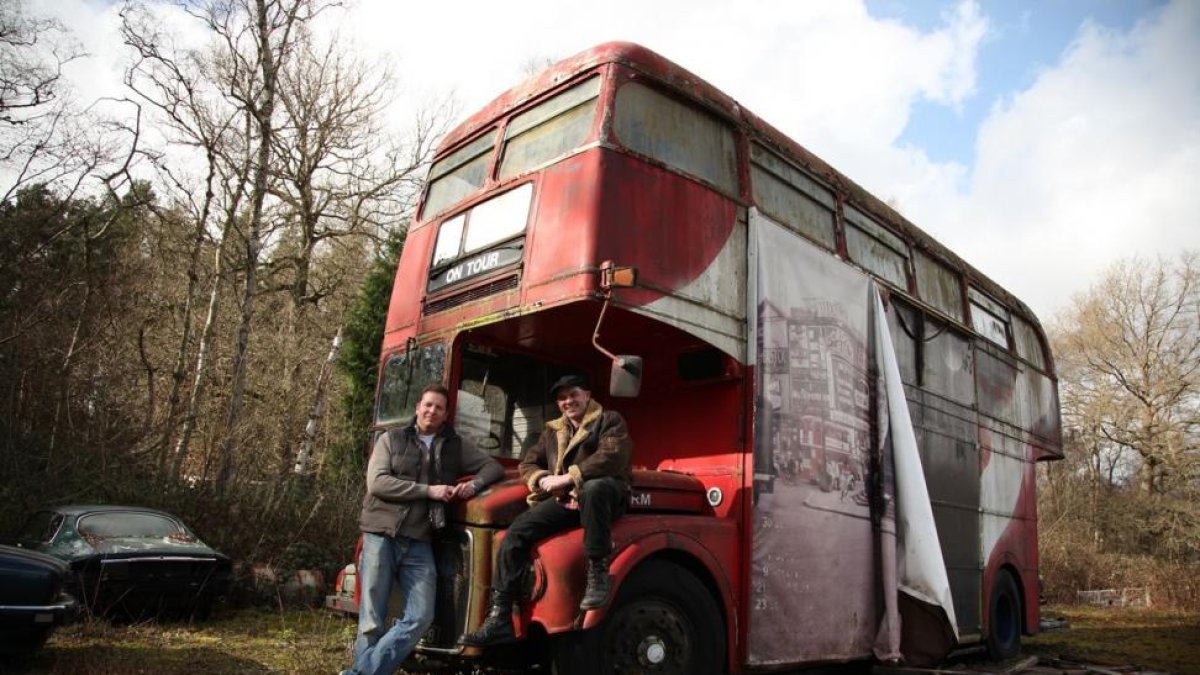 Paul Cowland (izquierda) y Dave Southall (derecha), dos amantes del automovilismo, son los protagonistas de 'Turbo pickers'.-Wag TV