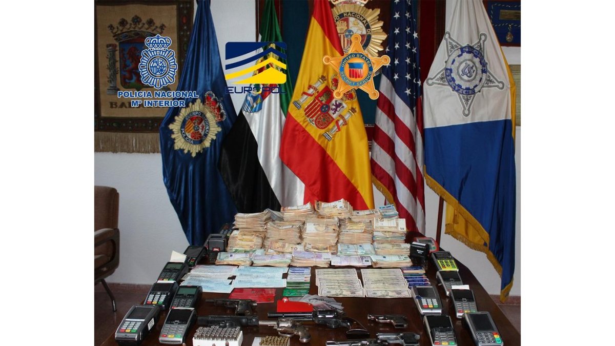Desarticulada una organización por defraudar más de 12 millones en 15 países. - ICAL