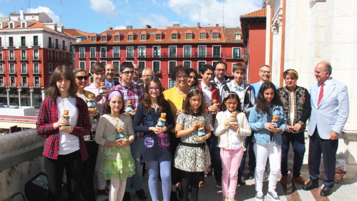 La Asociación de Vecinos Juan de Austria entrega los galardones de la XVIII edición del Concurso de Narrativa Infantil y Juvenil-ICAL