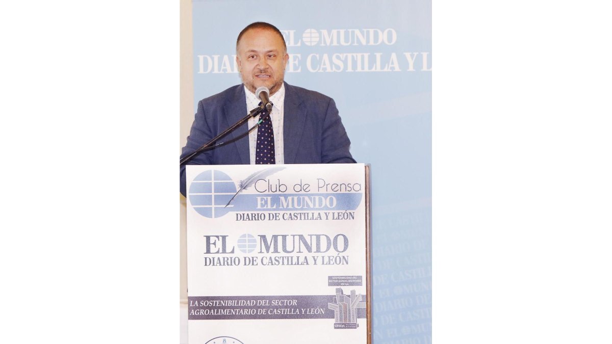 Gerardo Álvarez Courel.-J.M. LOSTAU