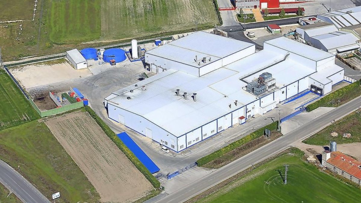 Vista aérea de la planta de ultracongelados de Virto en Sanchonuño (Segovia).-E.M.