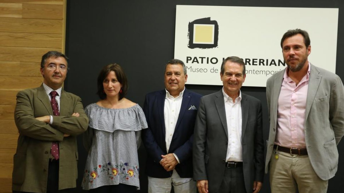 Mesa Política de la Jornada sobre 'Creación de un Área Metropolitana'.-ICAL