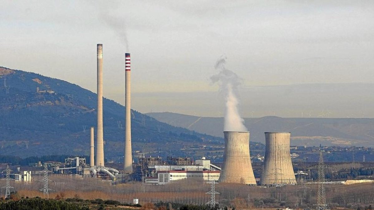 Central térmica de Compostilla, en la localidad leonesa de Cubillos del Sil.-EL MUNDO