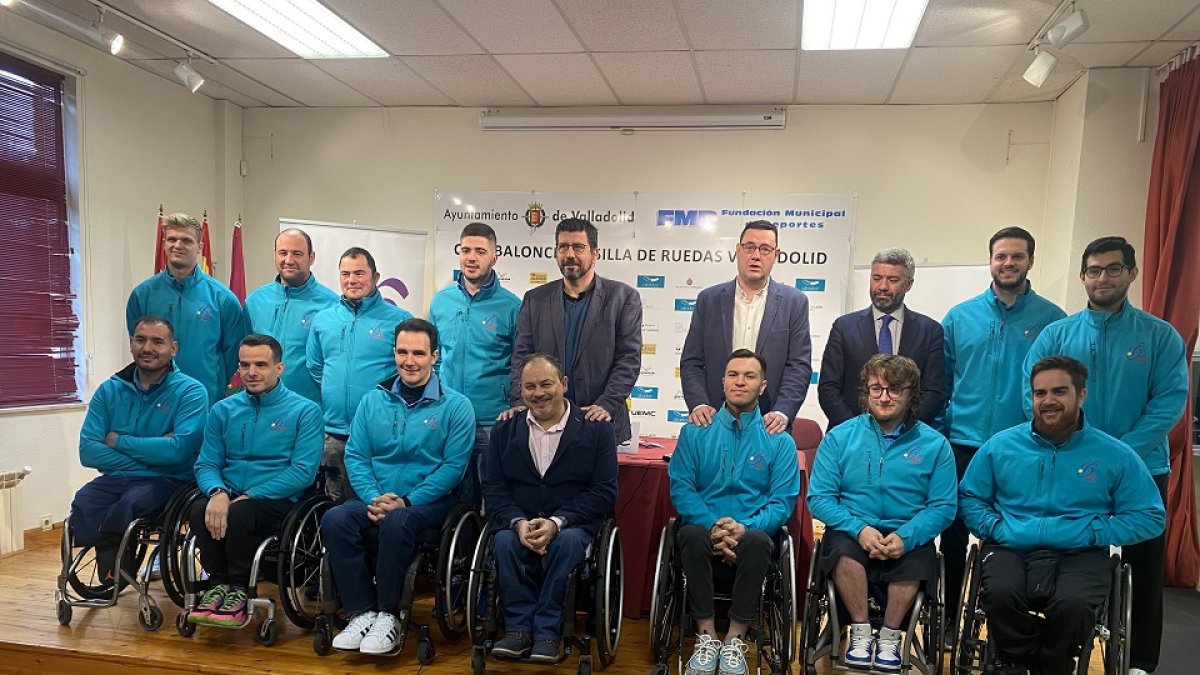 Instituciones y BSR Fundación Aliados, antes de partir a Francia a disputar la EuroCup 3. / G. VELASCO