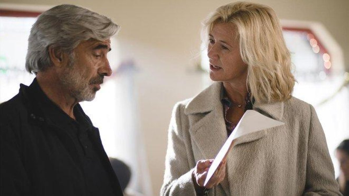 Imanol Arias (Antonio) y Ana Duato (Mercedes’, en ’Cuéntame cómo pasó’ (TVE-1).-