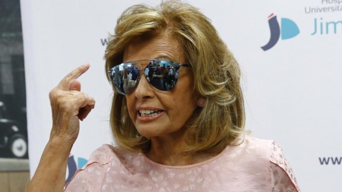 La periodista Maria Teresa Campos a su salida de la Fundacion Jiménez Diaz  tras recibir el alta medica el pasado 24 de mayo.-J P GANDUL