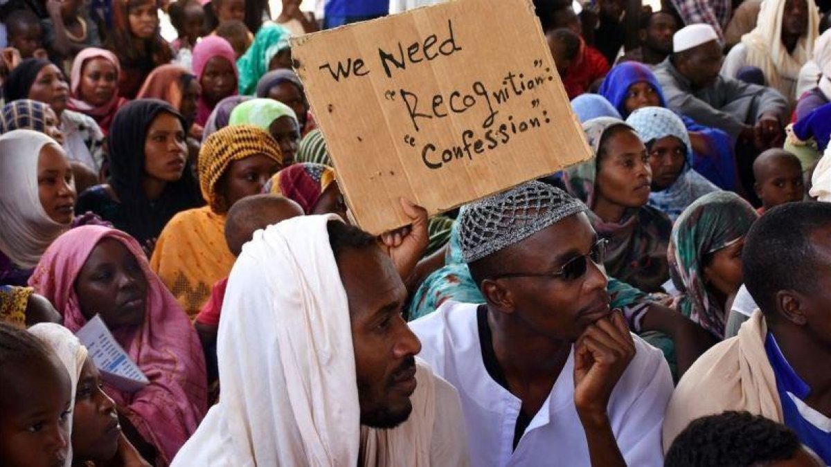 Solicitantes de asilo sudaneses alojados en un campo de refugiados en Níger tras haber cruzado a pie el desierto del Sáhara huyendo de Libia.-ESMA CAKIR