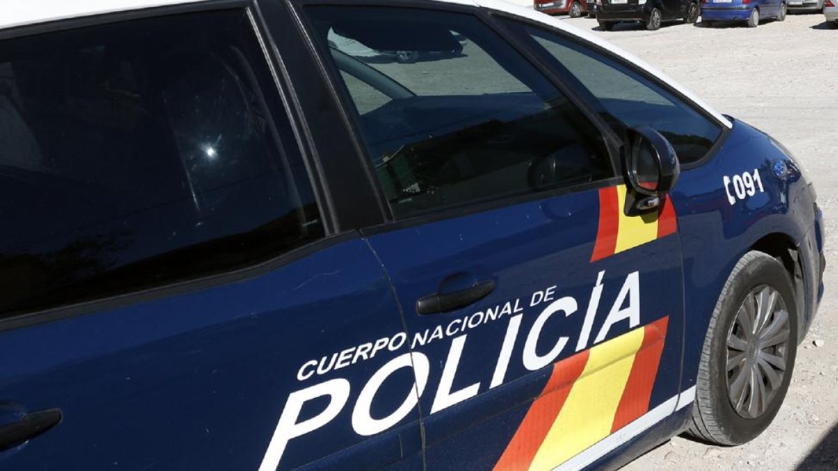Imagen genérica coche de policía.-EL MUNDO