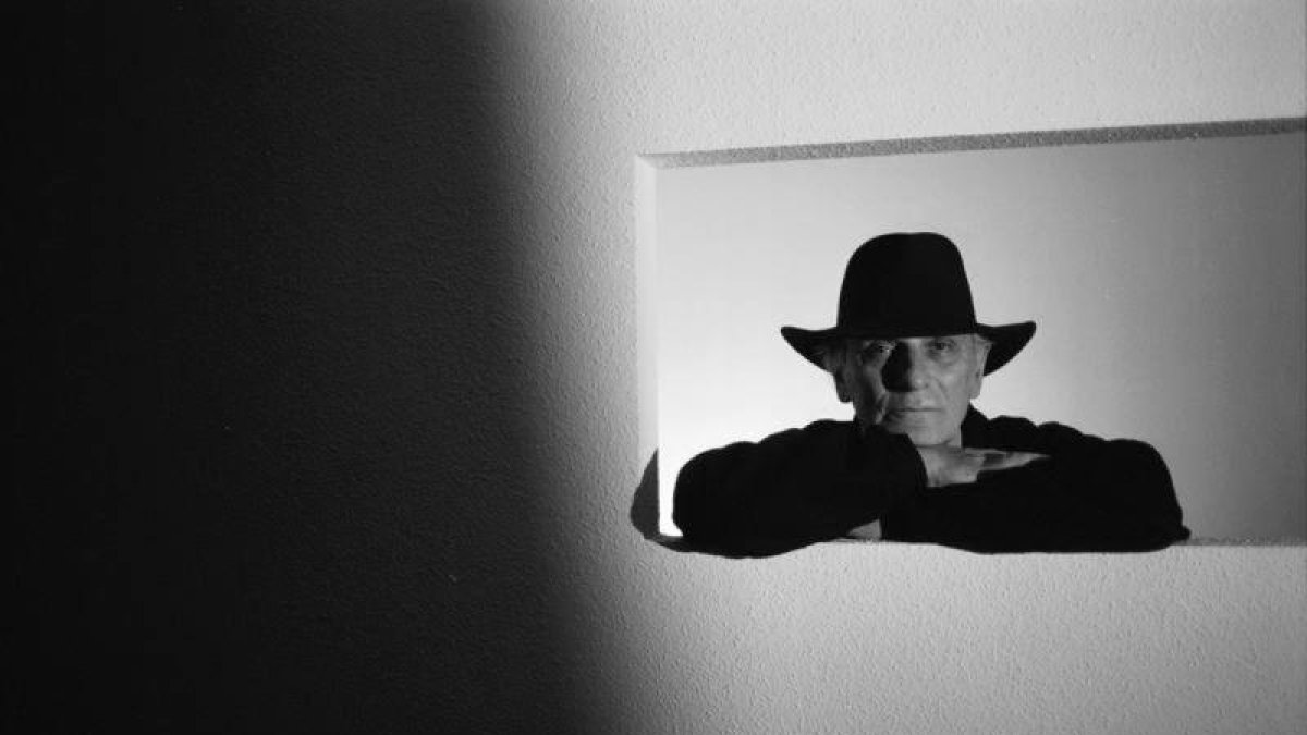 El director Carlos Saura es el protagonista del programa de La 2 'Imprescindibles', que se emite el lunes, 30 de enero.-
