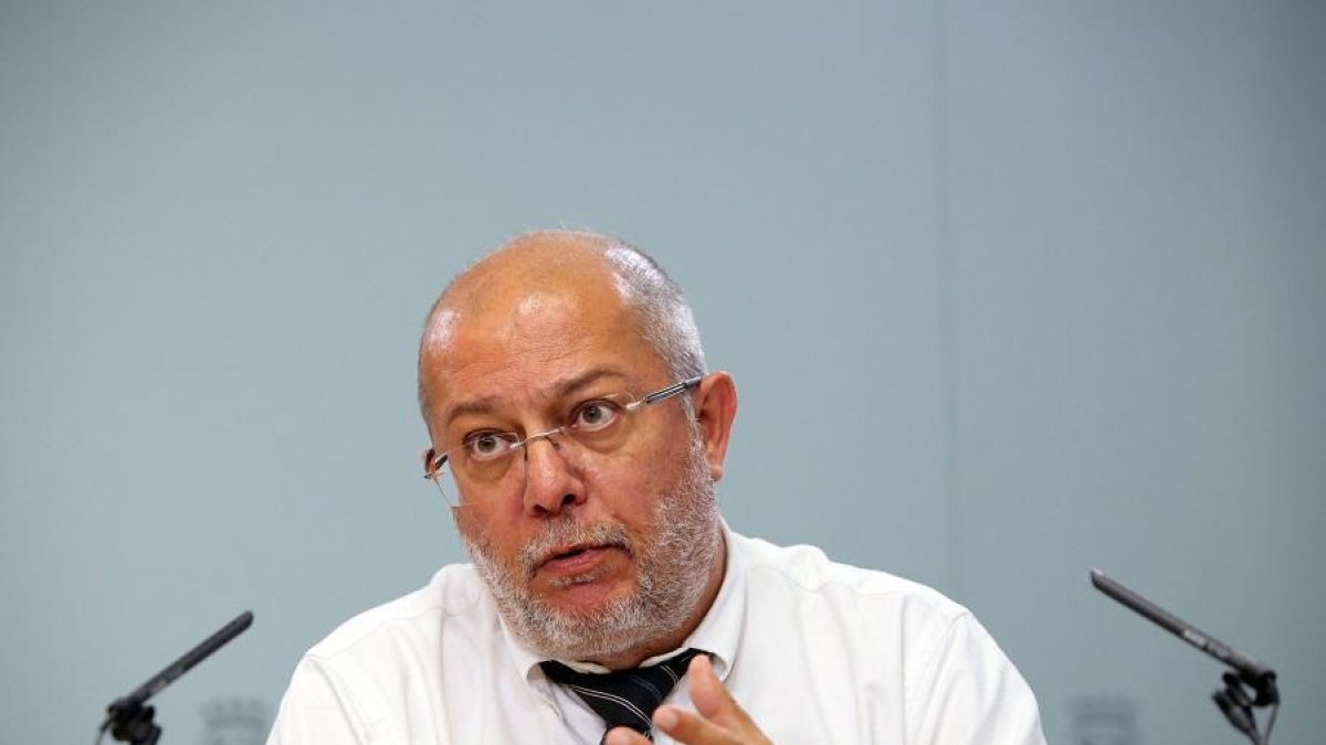 El vicepresidente de la Junta y consejero portavoz, Francisco Igea, durante la rueda de prensa posterior al Consejo de Gobierno de Castilla y León-ICAL