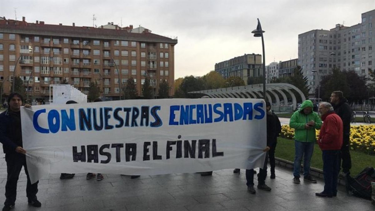 Pancarta, barrio Gamonal.-EUROPA PRESS