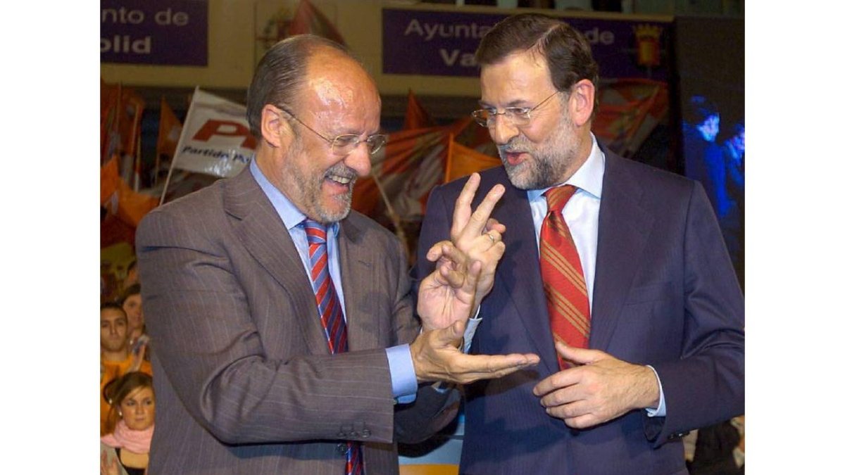 De la Riva con Rajoy en el cierre de campaña del año 2007-El Mundo