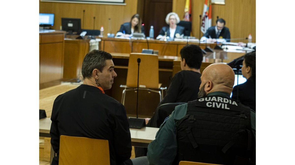 Juicio a dos presos por quemar una celda de la cárcel de Villanubla. -PHOTOGENIC