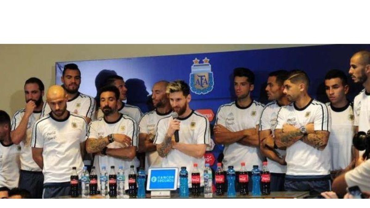 Leo Messi dio la cara y anunció que Argentina no hablará más con los medios.-
