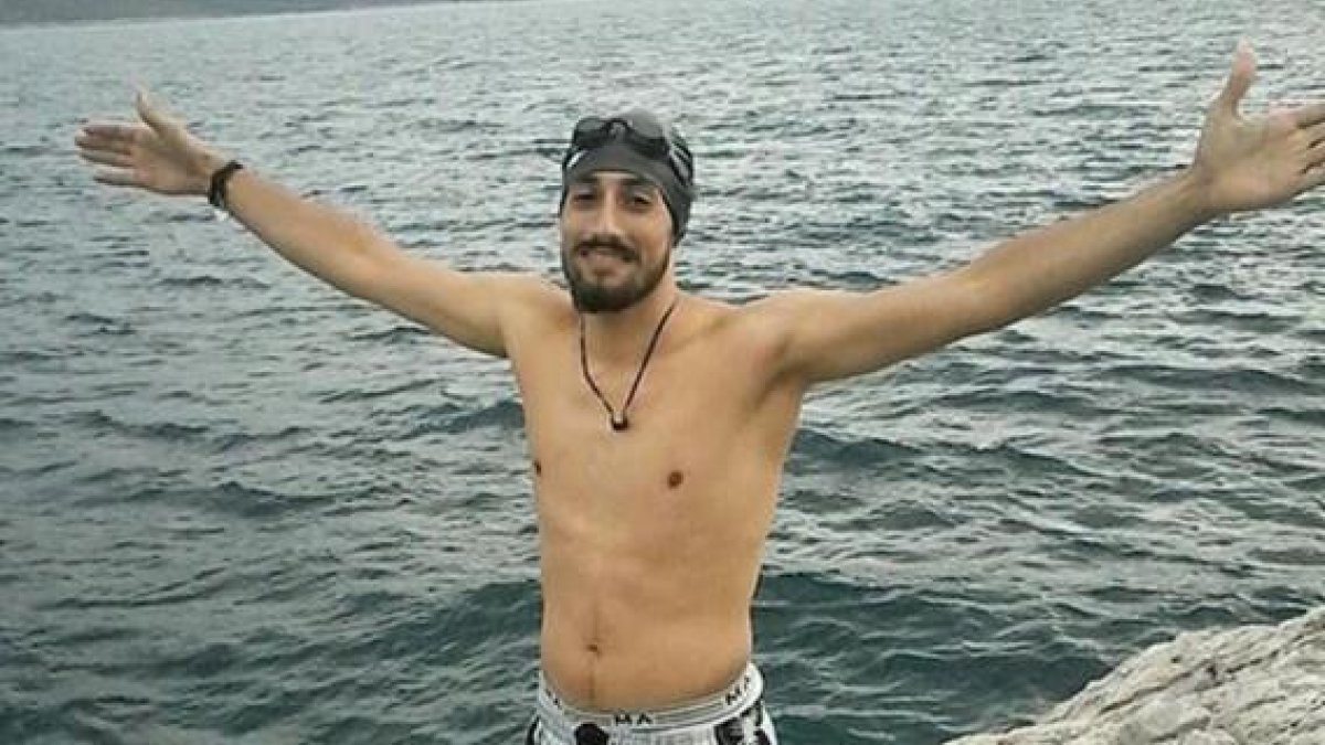 El refugiado sirio, Ameer Mehtr, que cruzó el mar Egeo a nado para llegar a Europa.-AMEER MEHTR