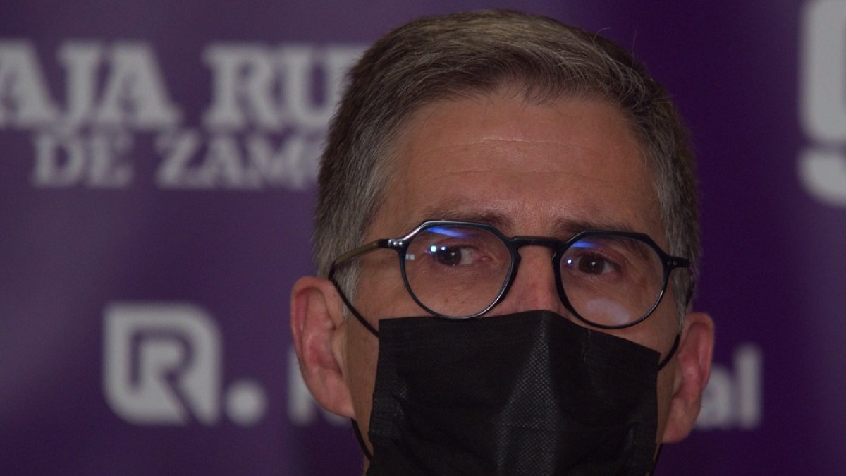 Roberto González en su última rueda de prensa con el UEMC Real Valladolid Baloncesto /  M. G. EGEA