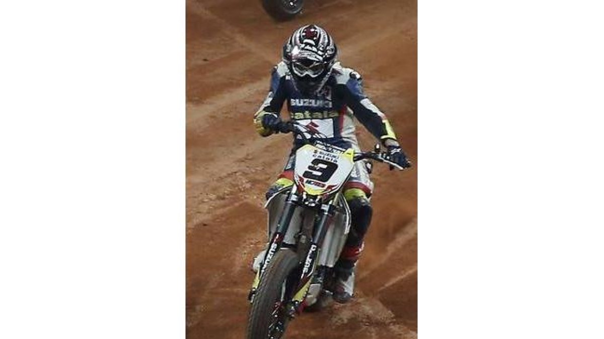 Kenny Noyes, en una carrera del Superprestigio Dirt Track de Barcelona celebradas en enero del 2014 en el Palau Sant Jordi.-Foto: EFE / ALBERTO ESTÉVEZ