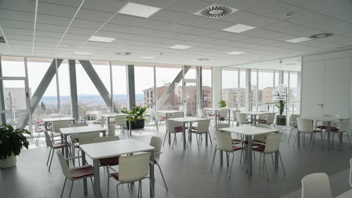 Centro de Vida Activa de Parquesol que acogerá dos salas de estudio para 44 personas. Imagen de archivo.