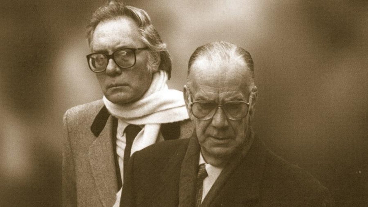 Francisco Umbral junto a su compañero Camilo José Cela.-E. M.