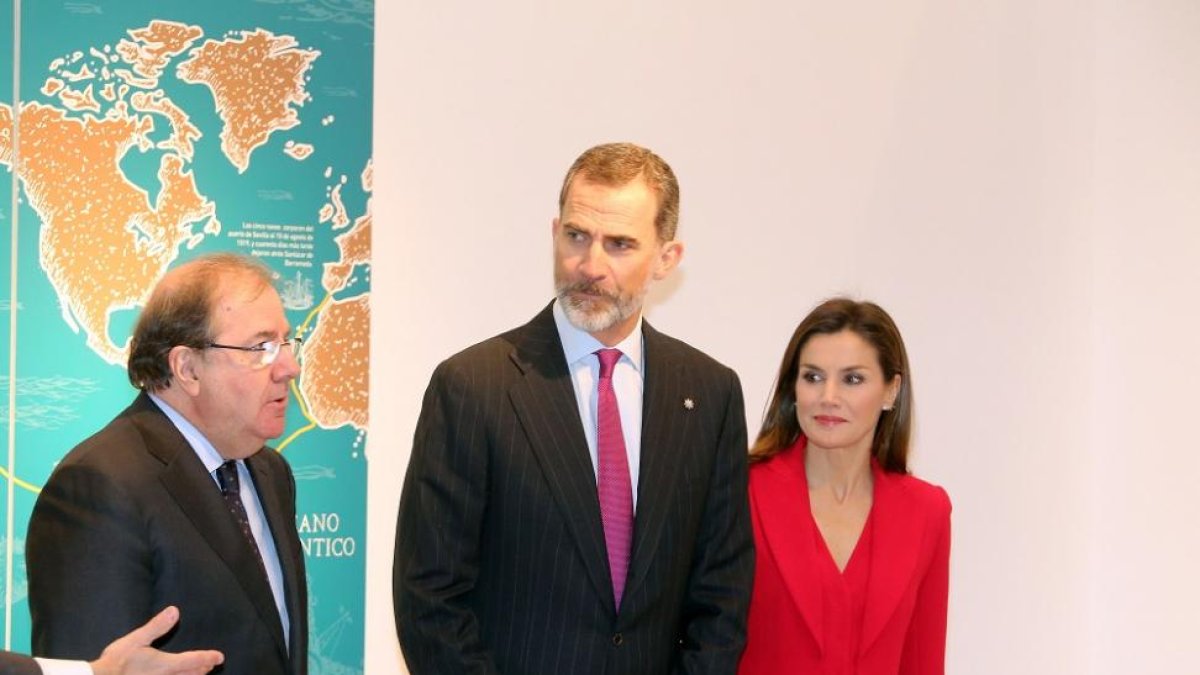 Los Reyes presiden el acto institucional conmemorativo de las Capitulaciones de Valladolid-ICAL