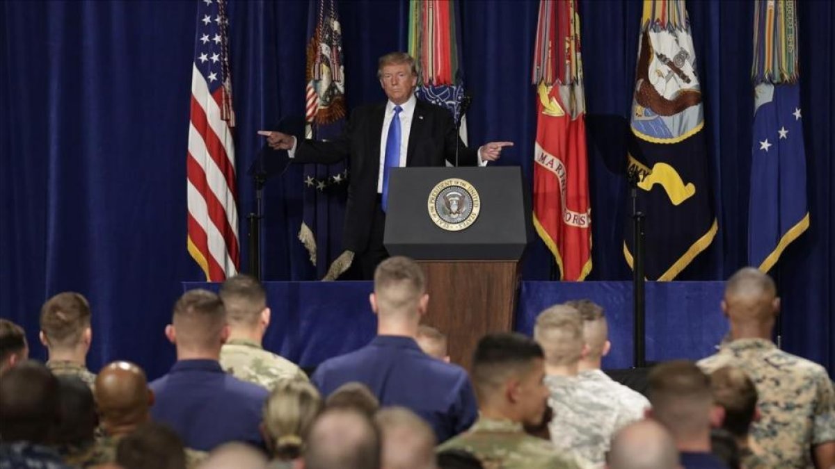 Trump anuncia su estrategia en Afganistán, el lunes 21 de agosto-REUTERS / JOSHUA ROBERTS