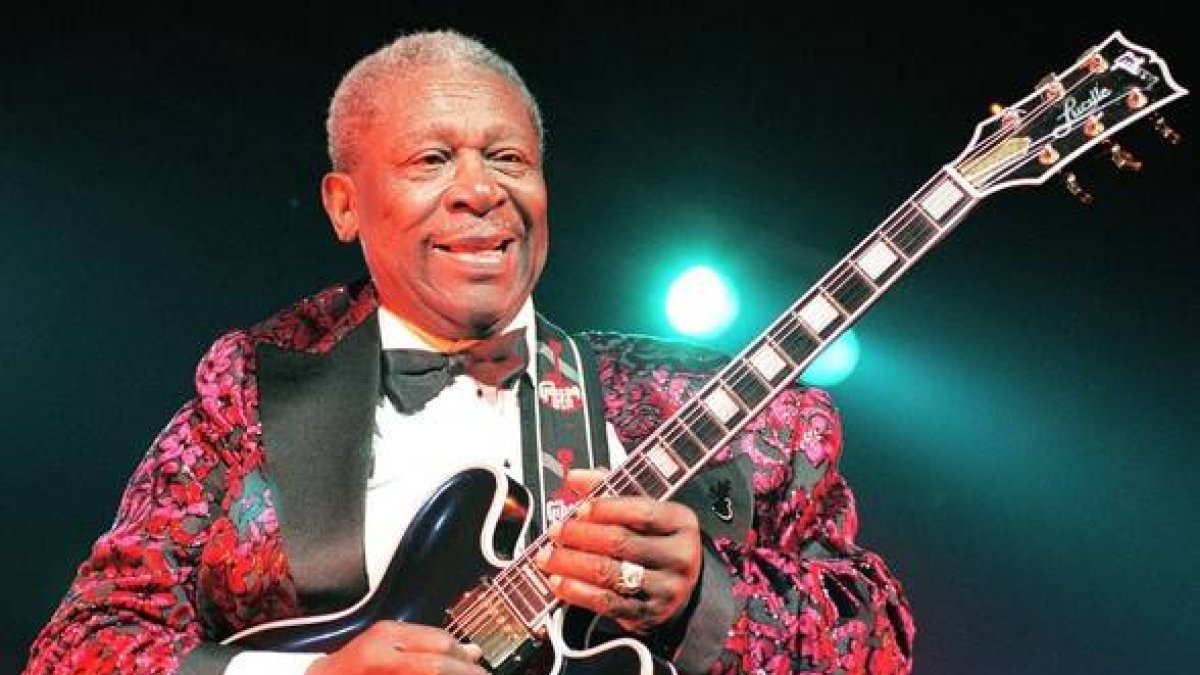 B. B. King, durante una actuación en el festival de La Villette, en París, en 1998.-Foto: AFP / BERTRAND GUAY