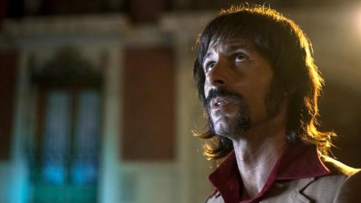 El actor Hugo Silva, en una secuencia de la serie de TVE 'El Ministerio del Tiempo'.-TVE