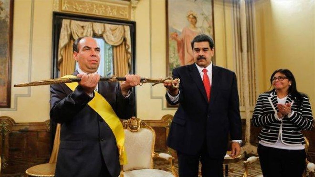 Nicolás Maduro y Rogelio Polanco, embajador de Cuba en Venezuela.-EFE