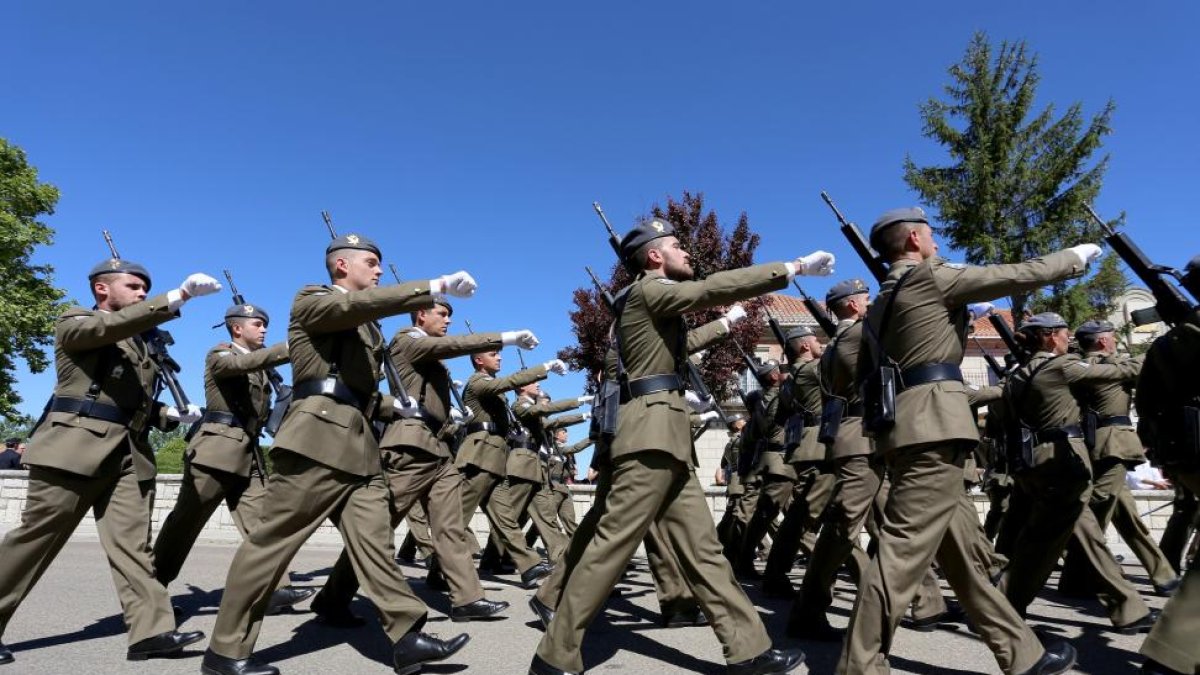 Acto militar con motivo de la festividad de Santiago Apóstol, patrón del Arma de Caballería-ICAL
