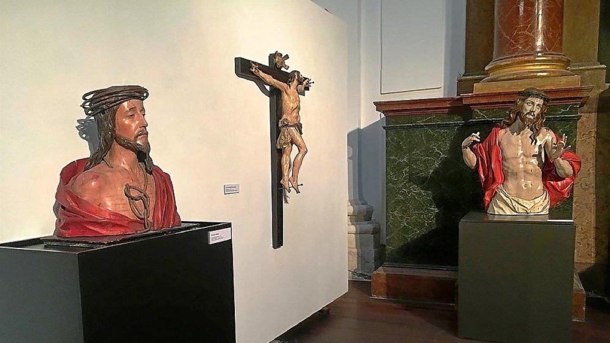 Tres de las obras que se pueden visitar en la sala de exposiciones de las Francesas.-E. PRESS