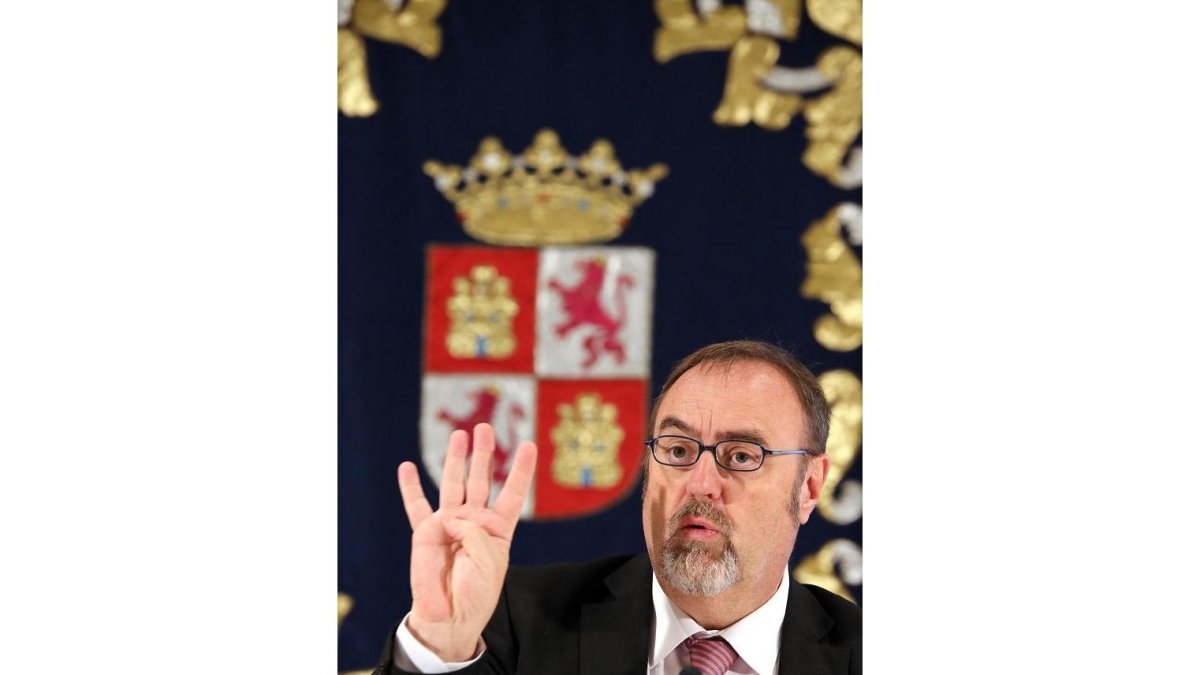 El consejero de Eduación Fernando Rey.-ICAL