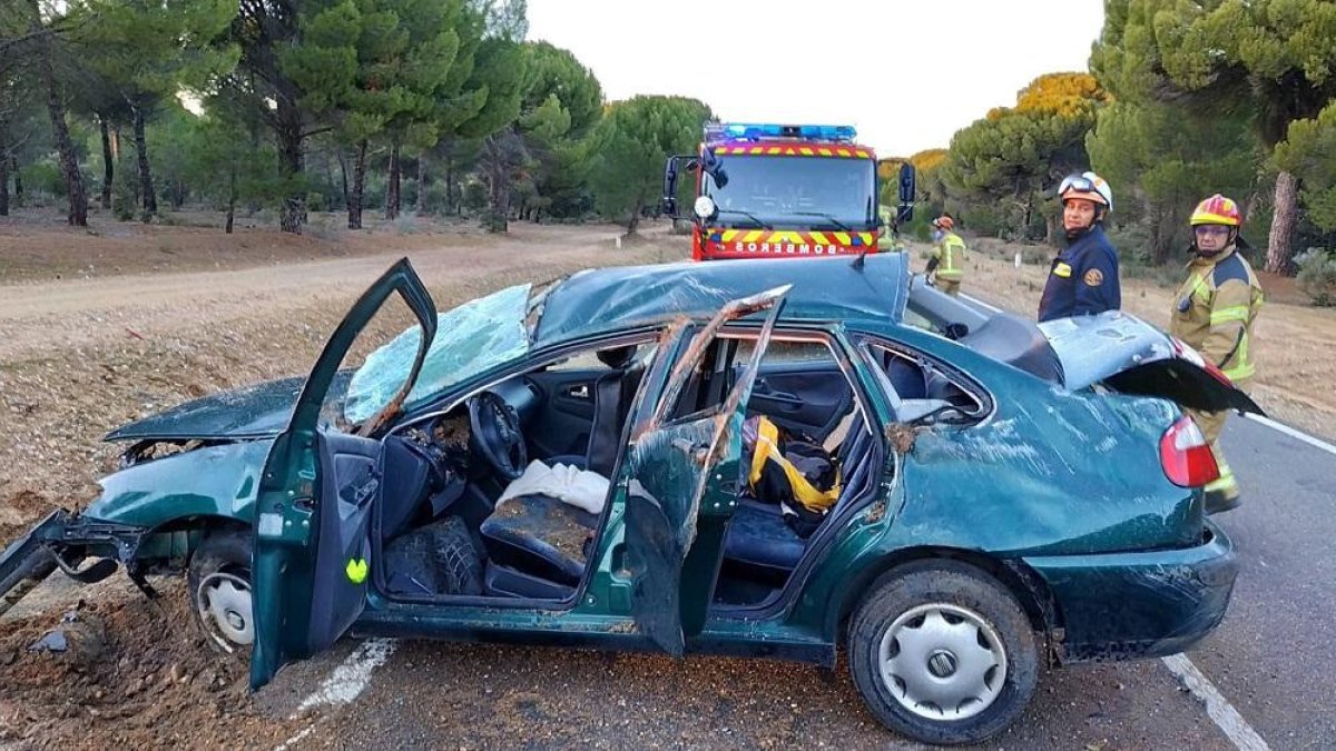 Accidente de tráfico en la carretera VP-9003, entre Puente Duero y Valdestillas, en el que una persona resultó herida.-ICAL