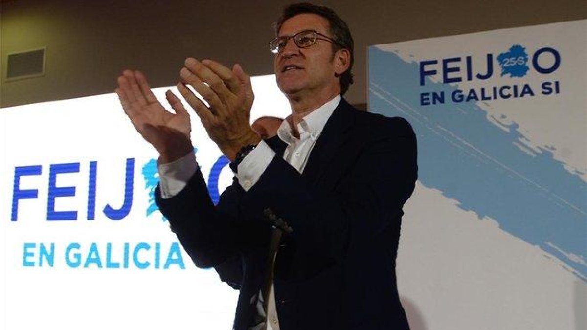 Alberto Núñez Feijóo, en septiembre del 2016, durante la anterior campaña de las elecciones gallegas.-AFP / MIGUEL RIOPA