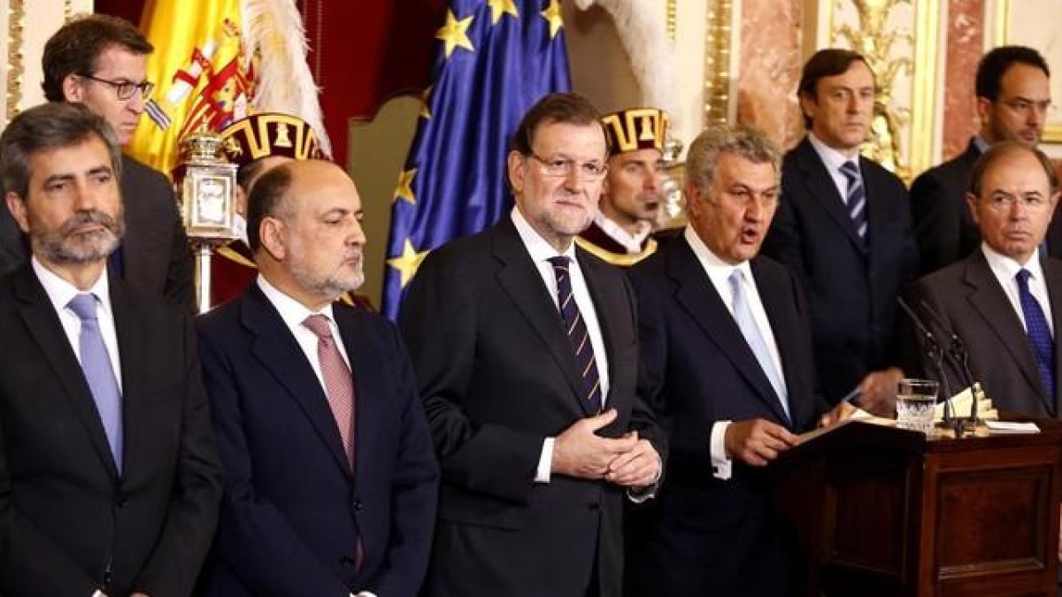 Los representantes de las principales autoridades del Estado en la celebración del 37 aniversario de la Constitución-JUAN MANUEL PRATS