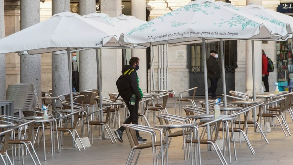 Terrazas en la plaza Mayor de Valladolid.- JUAN MIGUEL LOSTAU