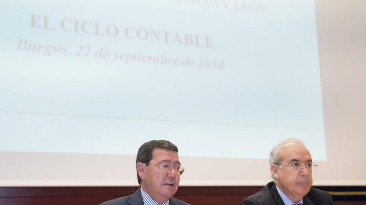El presidente del Consejo de Cuentas, Jesús Encabo, y el presidente de la Diputación de Burgos, César Rico, participan en la Jornada sobre Rendición de Cuentas de las Entidades Locales Menores-Ical