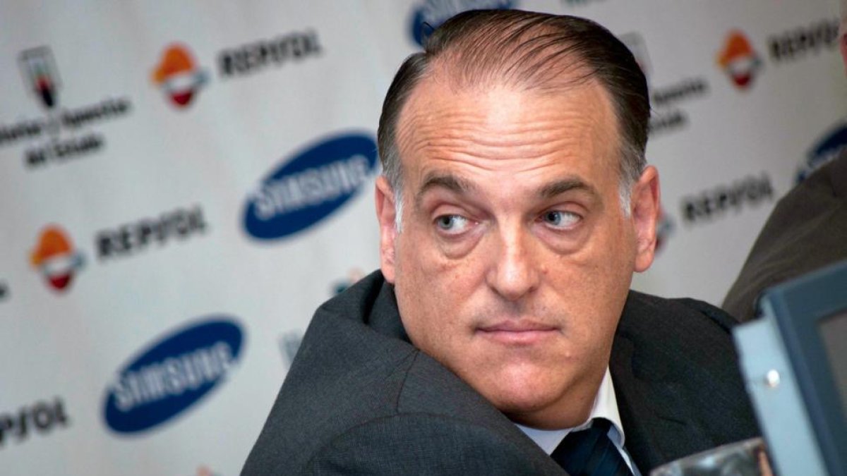 A Javier Tebas no lo quieren en El Sadar tras las acusaciones de amaño de encuentros.-LIGA SANTANDER