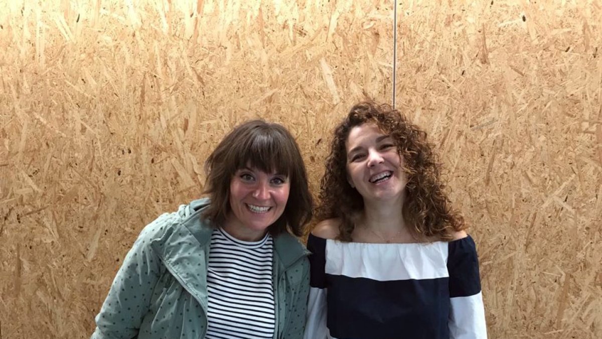 Ruth Pinedo González y Cristina Gil Puente, profesoras del departamento de Psicología de la Facultad de Educación de la UVA en el campus de Segovia. / E. M.