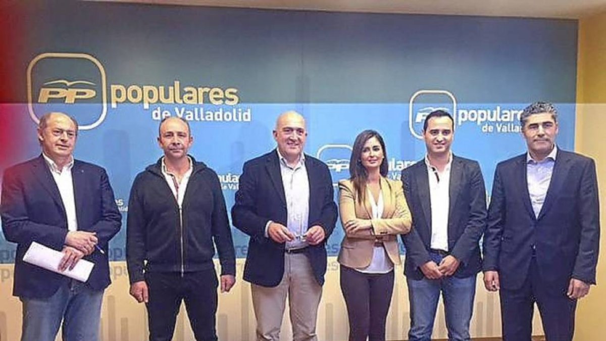 Minguela, García, Carnero, Suárez, López y Plaza-El Mundo