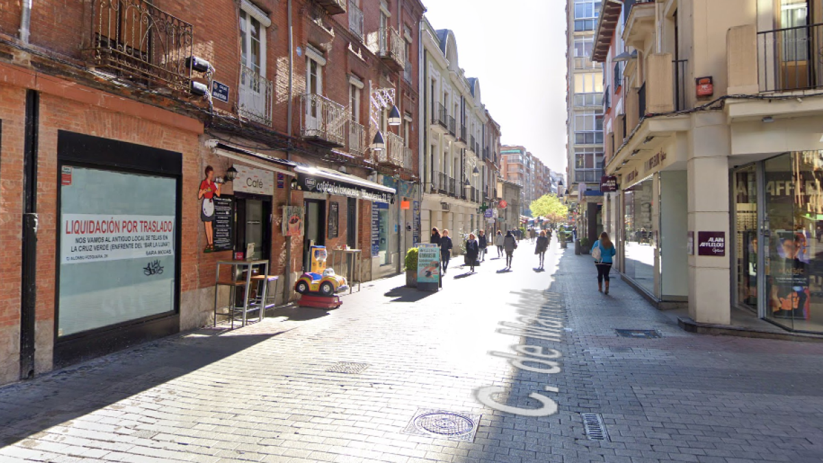 Calle Mantería de Valladolid donde ocurrió el robo en una joyería. -GSW