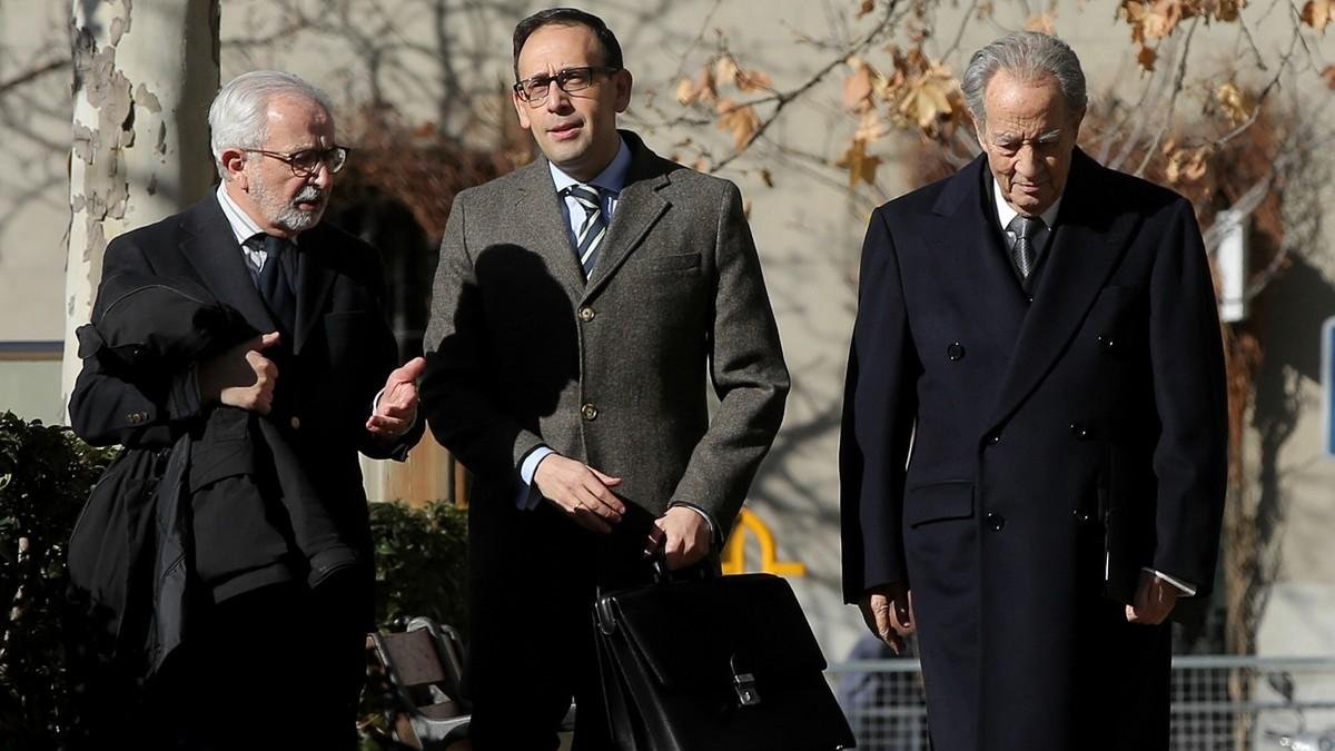 Villar Mir, llegando a la audiencia-JOSE LUIS ROCA
