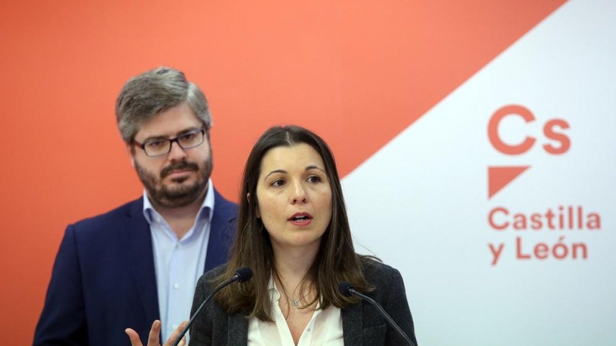 El secretario de Organización de Ciudadanos, Fran Hervías, presenta a Soraya Mayo como candidata de Ciudadanos al Congreso de los Diputados por Valladolid-ICAL