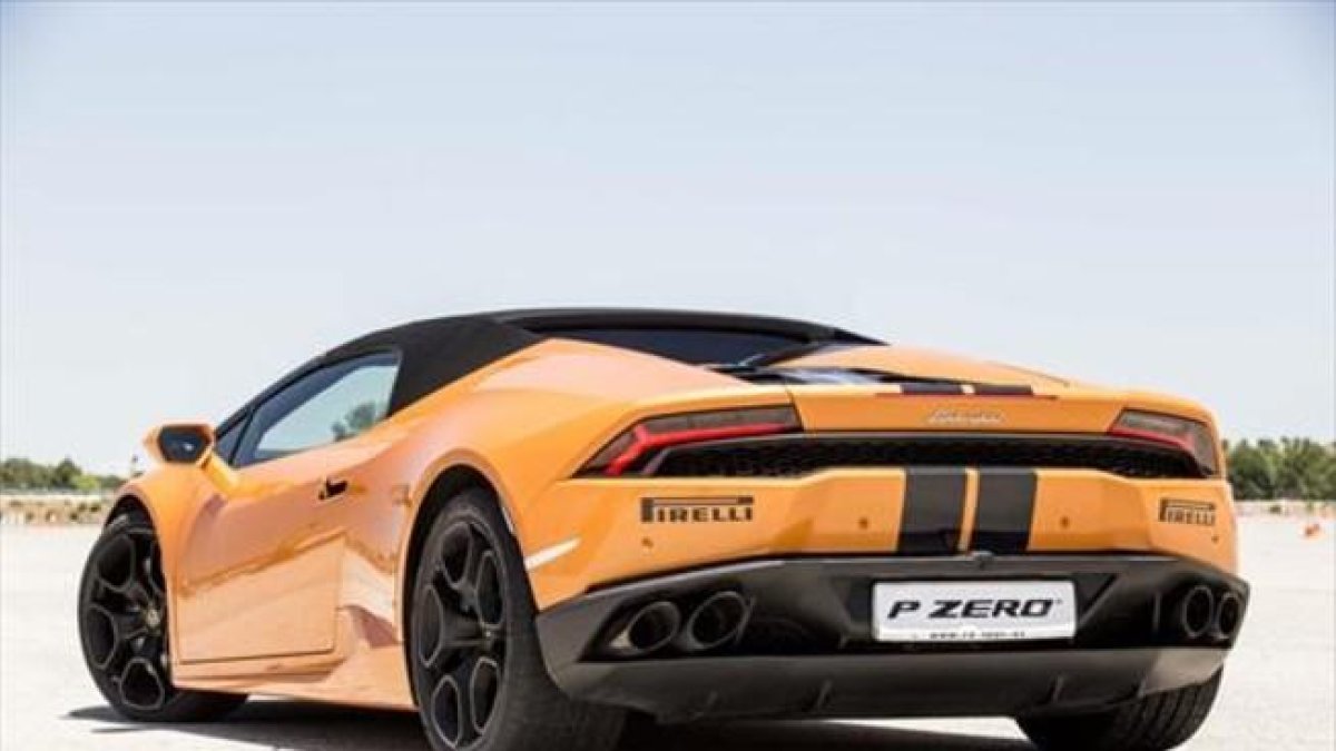LAMBORGHINI HURACÁN.-
