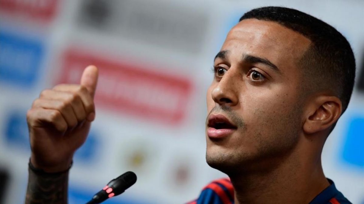 Thiago, en la conferencia de prensa que ofreció en el estadio de Krasnodar.-/ AFP / PIERRE-PHILIPPE MARCOU
