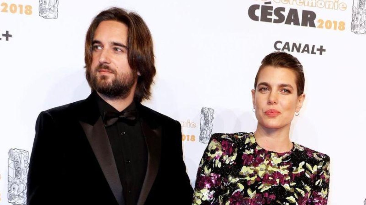 Carlota Casiraghi y Dimitri Rassam, en marzo del año pasado.-EFE / ETIENNE LAURENT